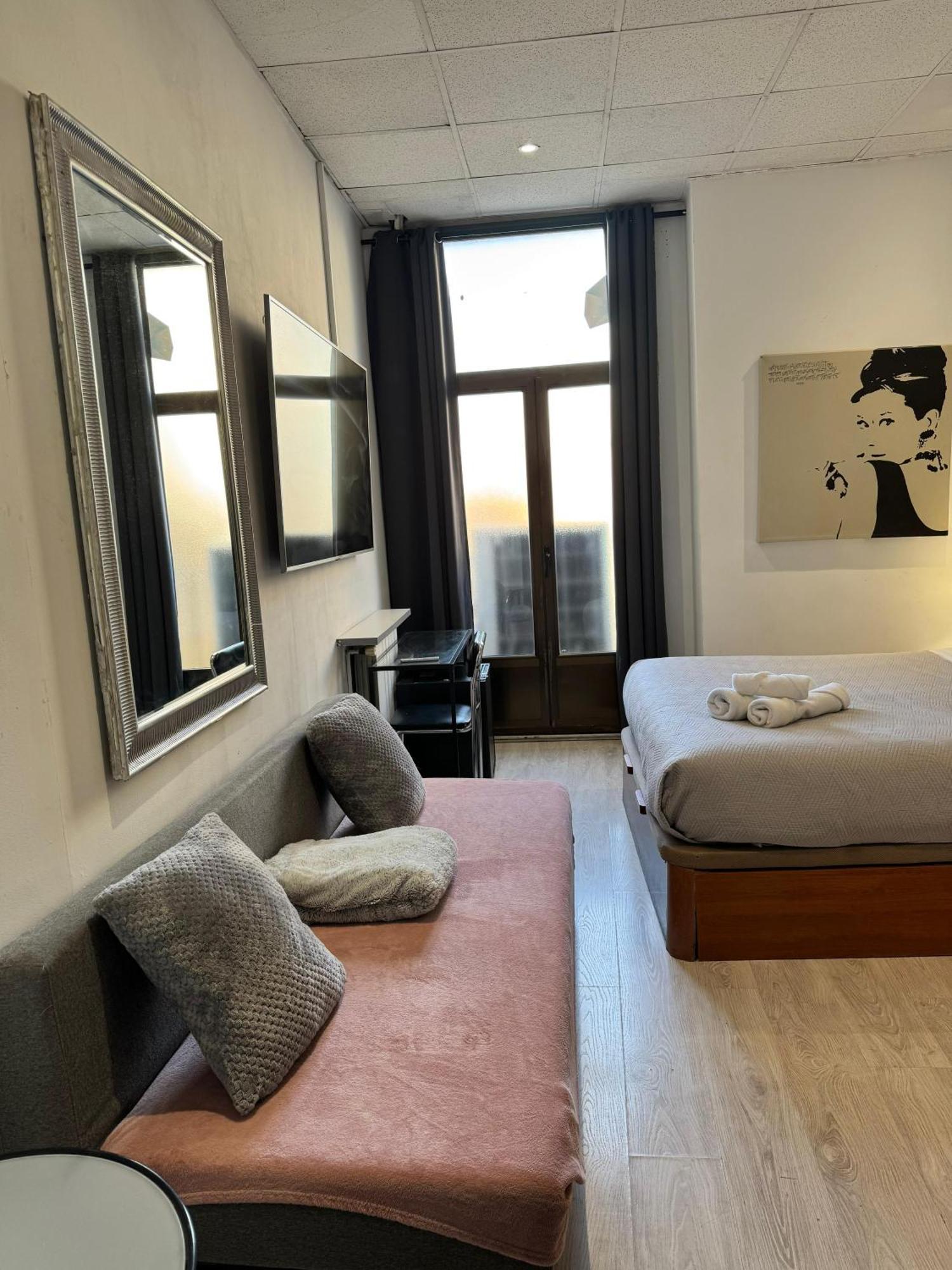 Hotel Opera Lux Madrid Esterno foto